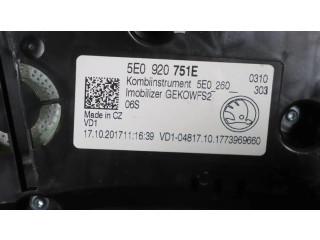 Přístrojová deska  Skoda Octavia Mk3 (5E) 2016 5E0920751E, 5E0260  