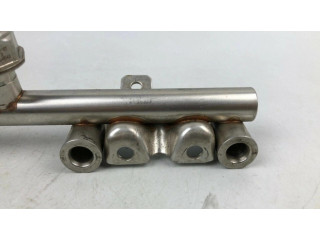 Vstřikovač 7592426   BMW 1 F20 F21  pro benzínový motor 1.6  
