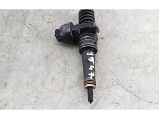 Vstřikovač 038130073BA   Volkswagen PASSAT B5.5    AVF 