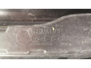 Передняя решётка Dacia Logan II 2012-2020 года 623103971R      