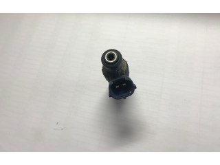 Форсунка 353102B000    Hyundai i30 для бензинового двигателя  1.6