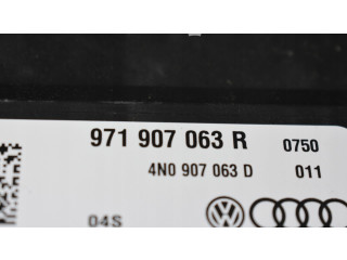 Блок управления 971907063R   BMW X7 G07