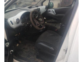 Блок управления двигателя    Citroen Berlingo