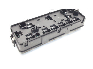   Pojistková skříňka HPLA14N030AB   Land Rover Range Rover Sport L494 2015