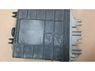 Řídící jednotka 0261203969, 021906256   Volkswagen Golf III 1996