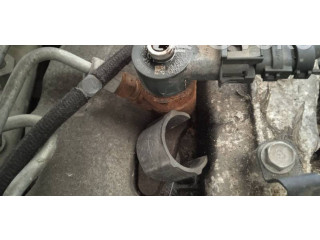 Vstřikovač 0445110256, 338002A400   Hyundai i30     