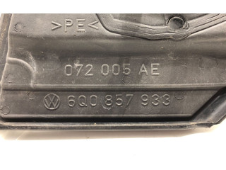 Зеркало электрическое        Volkswagen Polo IV 9N3  2005 - 2009 года   