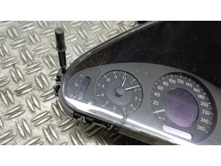 Панель приборов    Mercedes-Benz E W211       