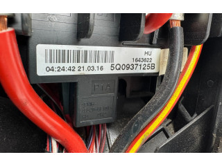   Pojistková skříňka 5Q0937125B, 1643622   Volkswagen PASSAT B8 2016