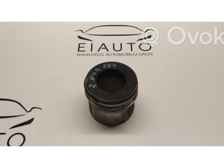 Píst 0840BB   BMW 1 E81 E87  pro naftový motor 1.8  