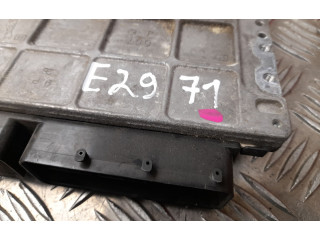 Блок управления двигателя 8966176011, E2971   Lexus CT 200H