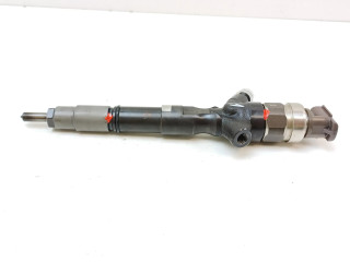 Vstřikovač 2367030400   Toyota Hilux (AN10, AN20, AN30)  pro naftový motor 3.0  