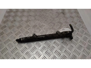 Vstřikovací lišta 2381033021, 0445214132   Toyota Auris 150  pro naftový motor 1.4  