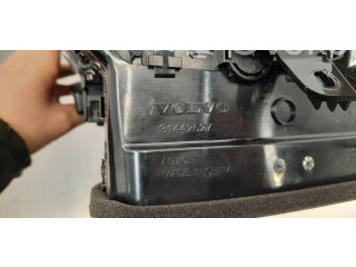 Дисплей    32247465   Volvo XC40