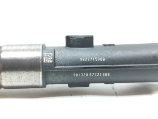 Vstřikovač 9822715980, 90132007322   Peugeot 3008 II     