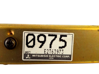 Блок управления двигателем Блок управления MD330975, E2T63973   Mitsubishi FTO