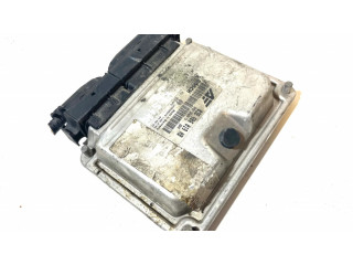 Блок управления двигателя 038906019NB, 0281011821   Ford Galaxy