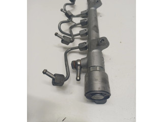 Vstřikovací lišta A6510700495   Mercedes-Benz E A207     