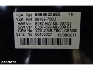 Přístrojová deska  Peugeot 5008 2011 9666625680  