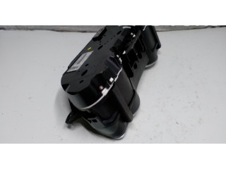 Přístrojová deska  Audi A5 8T 8F 2009 8T0920981K, 5550016205  