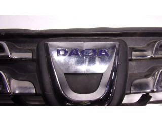 Передняя решётка Dacia Duster  620780003R, 623107359R      