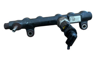 Vstřikovací lišta 9674300080, 94675G01   Peugeot 3008 II     