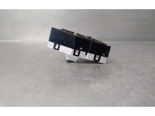 Дисплей    8391002200   Toyota Auris E180