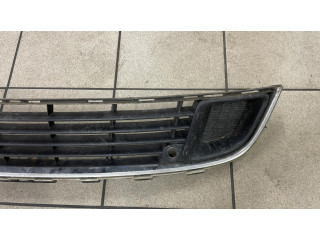 Нижняя решётка (из трех частей) Citroen C5 2008-2016 года 9681052677, 2001586      