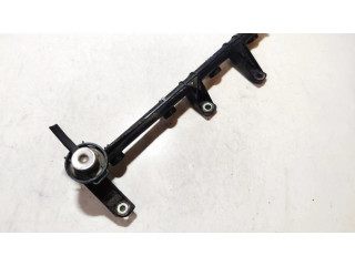 Vstřikovací lišta 7700864726   Renault Megane I  pro benzínový motor 1.6  
