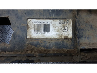 Vstřikovač 6385000993   Mercedes-Benz Vito Viano W638     