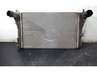 Интеркулер  3C0145805AD, P2-B10-4   Volkswagen Tiguan 