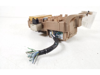 Блок предохранителей 82641-13040   Toyota Corolla Verso E121    