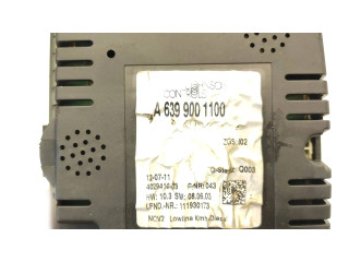 Přístrojová deska  Mercedes-Benz Vito Viano W639 2011 A6399001100, 402941003  