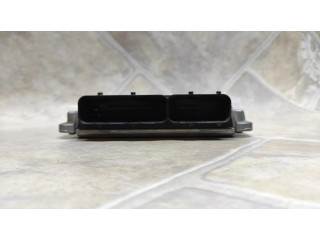 Блок управления двигателя 0281001636, 90565941   Opel Omega B2