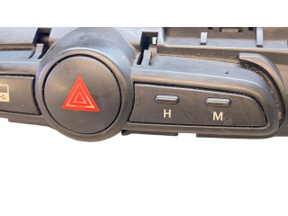 Дисплей    945101K000   Hyundai ix20