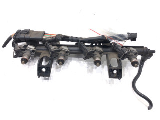 Топливная рампа 8200292590   Renault Clio III  