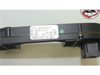 Топливная рампа 4E0953549A   Audi A8 S8 D3 4E  