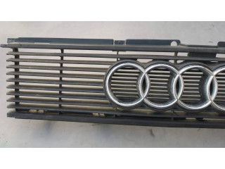 Передняя решётка Audi 80 90 B2 1978-1986 года 811853655D      