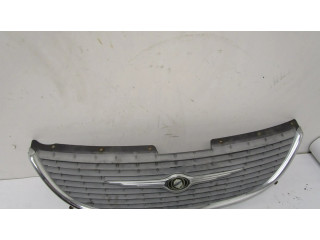 Передняя решётка Chrysler Grand Voyager IV 2001-2007 года 4857300AA, 04857300AA      