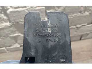   Pojistková skříňka 9452547, 9454160   Volvo S60 2004