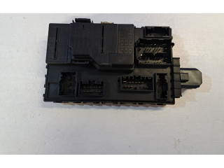 Блок предохранителей BL1T15604AA   Lincoln Navigator    