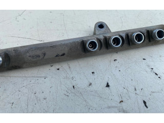 Vstřikovací lišta 30777759, 0445215025   Volvo V60    D5204T2 