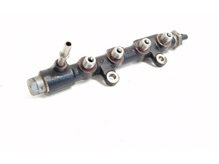 Vstřikovací lišta 9825589880, 192841396   Ford Focus     