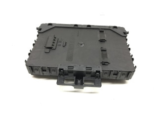 Блок предохранителей NU5T15604BJCD, F005V03863   Ford Focus    