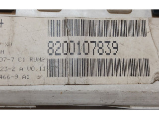Дисплей    8200107839   Renault Megane II