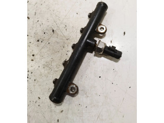Vstřikovací lišta 9681649580   Volvo V70     