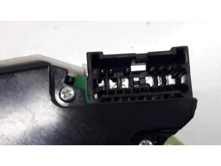Ручка стеклоочистителей 25260EM10E, 25260-EM10E   Nissan NV200