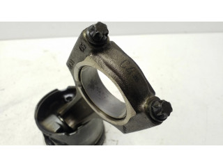 Píst    BMW 7 E65 E66  pro naftový motor 3.0  