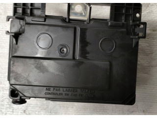 Ящик предохранителей (комплект)  9658070980   Citroen C6 
