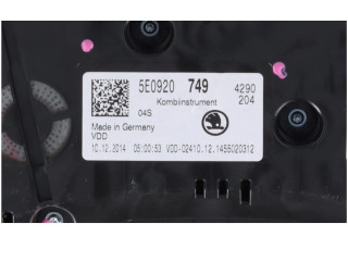 Přístrojová deska  Skoda Octavia Mk3 (5E) 2014 5E0920749  
